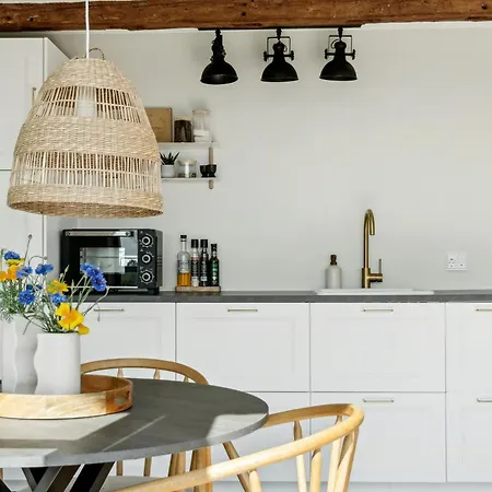 Tatil Evi Enjoy Nature In A Thatched Annex From 1860